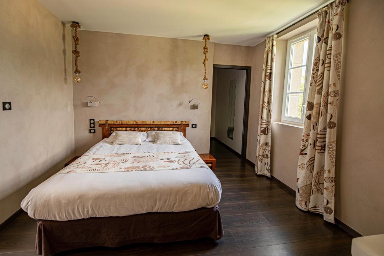 Chateau De La Falque, The Originals Relais Saint-Geniez-dʼOlt Buitenkant foto